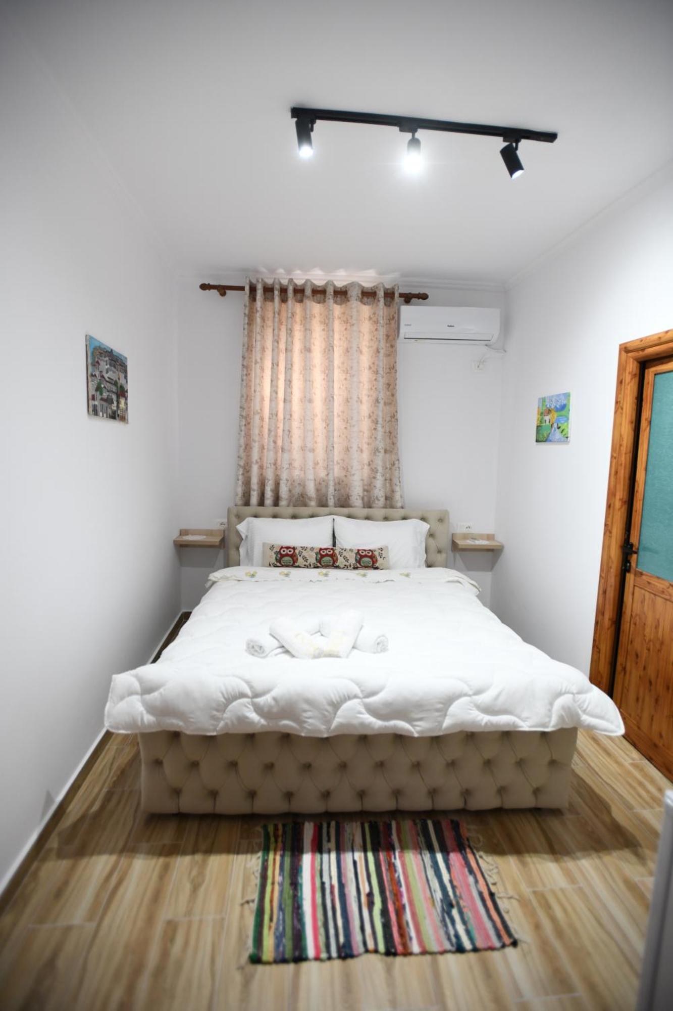 Guest House Luli Berat Eksteriør bilde
